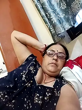 Snapshot of Kiyara8 chatting on September 21, 2025, 7:57 am Kiyara8 online show from September 21, 2025, 7:57 am