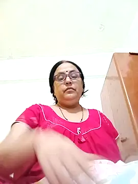 Snapshot of Kiyara8 chatting on September 20, 2025, 4:56 pm Kiyara8 online show from September 20, 2025, 4:56 pm