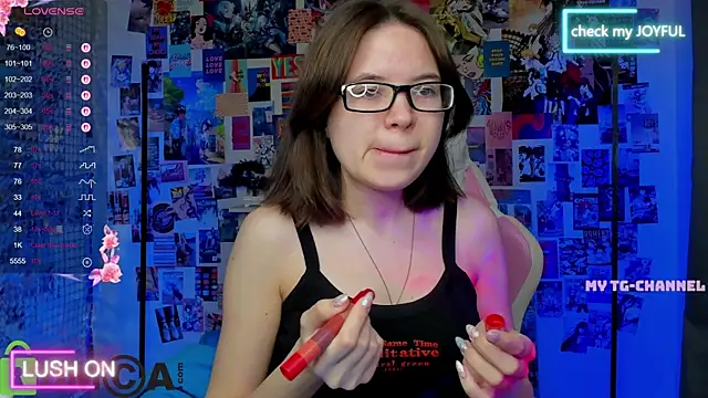 Chio Mio online show from September 19, 2025, 2:15 am