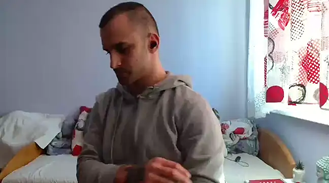 OskarBreno online show from February 18, 2025, 2:49 pm