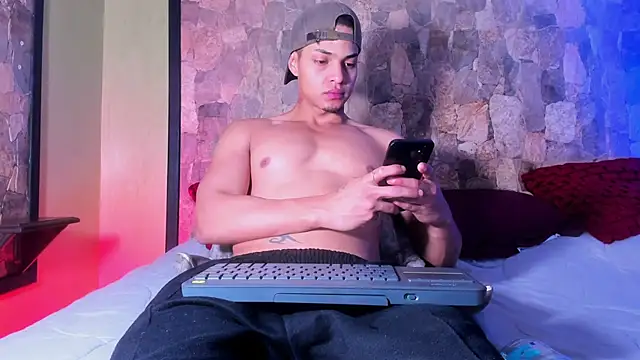 RyanGreys online show from February 20, 2025, 11:53 am
