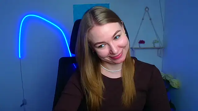 Snapshot of Dana_flowers chatting on February 15, 2026, 7:51 am Dana flowers online show from February 15, 2026, 7:51 am