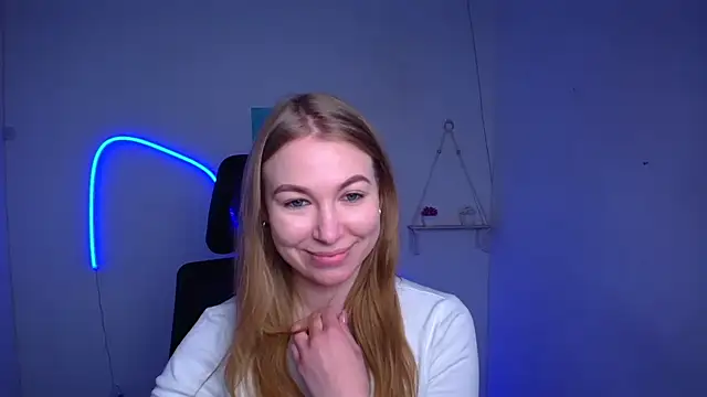 Snapshot of Dana_flowers chatting on February 2, 2026, 6:34 am Dana flowers online show from February 2, 2026, 6:34 am