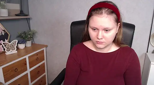 Snapshot of JULIE_xKISS chatting on February 25, 2025, 1:53 pm JULIE xKISS online show from February 25, 2025, 1:53 pm