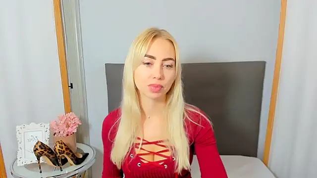 Snapshot of MargaritaRose chatting on October 26, 2025, 8:20 pm MargaritaRose online show from October 26, 2025, 8:20 pm