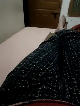 urrubybaby online show from March 12, 2025, 5:38 pm