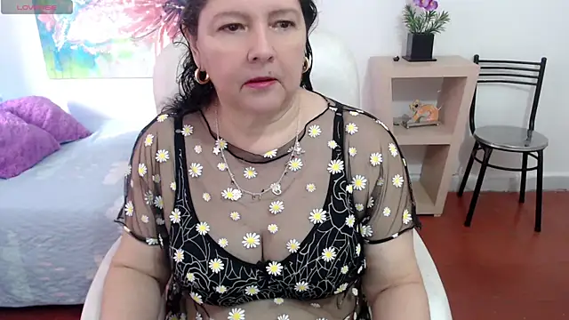 leonela 69 online show from March 14, 2025, 9:21 pm