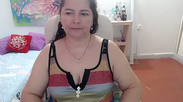 leonela 69 online show from March 14, 2026, 1:17 pm