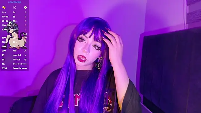 Snapshot of purplelilith3 chatting on July 4, 2026, 7:48 am purplelilith3 online show from July 4, 2026, 7:48 am