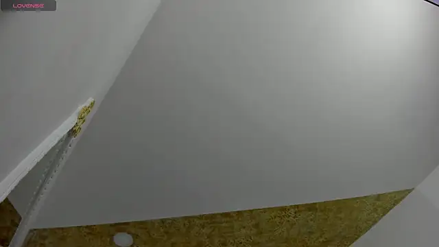 Snapshot of EmiliaRose_ chatting on February 22, 2026, 8:21 pm EmiliaRose online show from February 22, 2026, 8:21 pm