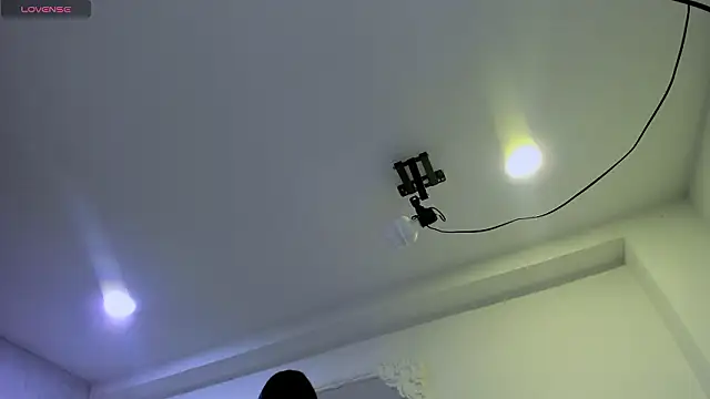 Snapshot of EmiliaRose_ chatting on February 11, 2026, 9:03 pm EmiliaRose online show from February 11, 2026, 9:03 pm