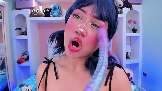 Snapshot of miss___megan chatting on October 22, 2025, 6:07 pm miss   megan online show from October 22, 2025, 6:07 pm