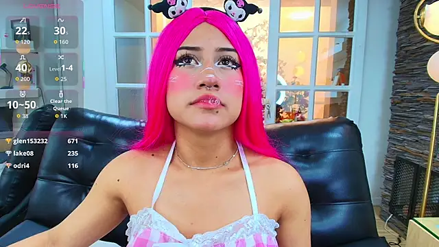 Snapshot of miss___megan chatting on November 22, 2025, 6:07 pm miss megan online show from November 22, 2025, 6:07 pm