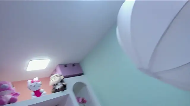 Snapshot of miss___megan chatting on November 21, 2025, 6:07 pm miss megan online show from November 21, 2025, 6:07 pm