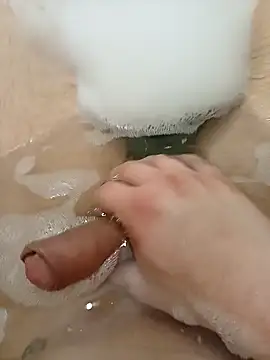 flo000031 online show from April 4, 2026, 10:22 am