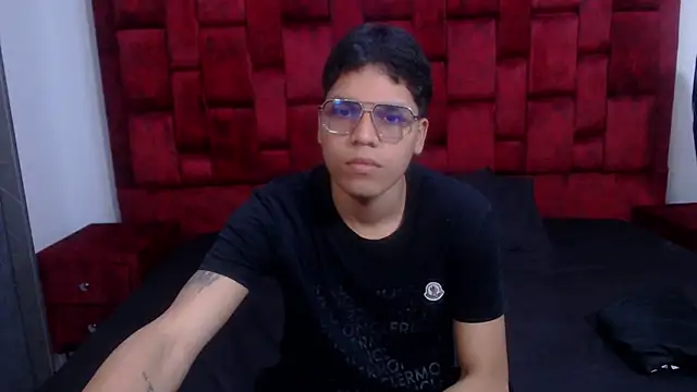 David Gil19 online show from January 11, 2026, 5:36 am