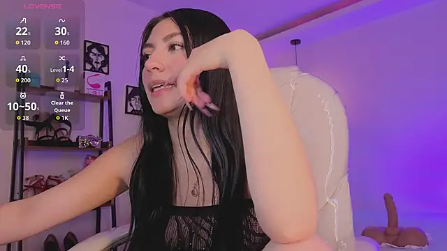 Miller Vanessa  online show from November 27, 2025, 8:42 pm