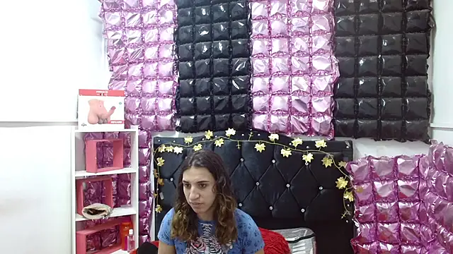 poisondost hot online show from September 25, 2025, 12:11 pm