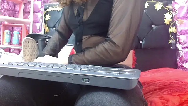 poisondost hot online show from October 14, 2025, 11:55 am