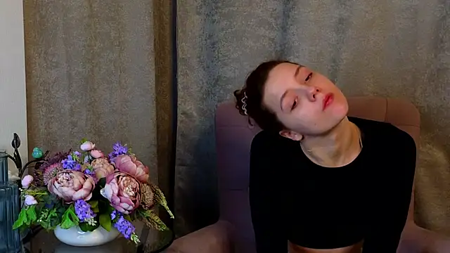 Snapshot of AmyGuerrero chatting on February 14, 2025, 8:05 pm AmyGuerrero online show from February 14, 2025, 8:05 pm
