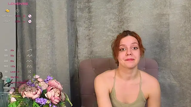 Snapshot of AmyGuerrero chatting on February 17, 2025, 11:22 pm AmyGuerrero online show from February 17, 2025, 11:22 pm