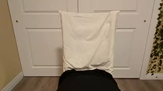 emilysparkss online show from March 31, 2026, 2:24 am