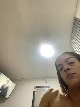 Snapshot of Dollcatalina chatting on July 8, 2026, 5:08 am Dollcatalina online show from July 8, 2026, 5:08 am