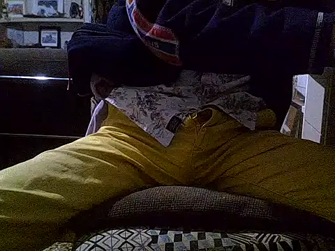 Snapshot of createur34 chatting on October 26, 2025, 5:46 pm createur34 online show from October 26, 2025, 5:46 pm