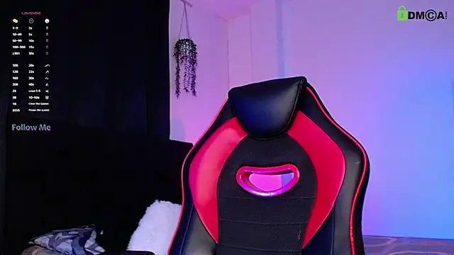 isaac-saenz online show from October 26, 2025, 10:10 pm