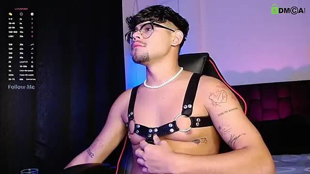 isaac-saenz online show from October 2, 2025, 11:30 pm