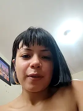 Snapshot of ZafiroKlein chatting on February 24, 2025, 10:03 pm ZafiroKlein online show from February 24, 2025, 10:03 pm