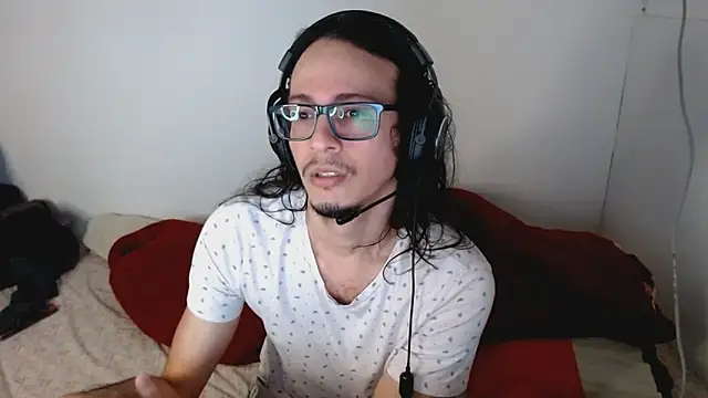Snapshot of cholitohermoso chatting on September 20, 2025, 2:44 pm cholitohermoso online show from September 20, 2025, 2:44 pm