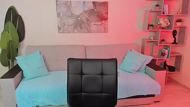 GabriellaMays online show from December 1, 2025, 5:08 am