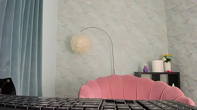 Snapshot of Aira_star chatting on March 10, 2025, 8:12 pm Aira star online show from March 10, 2025, 8:12 pm