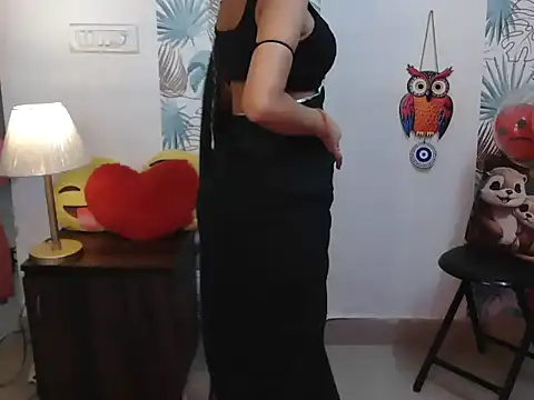 Snapshot of jenifermedow chatting on October 18, 2025, 3:30 am jenifermedow online show from October 18, 2025, 3:30 am