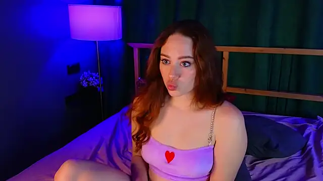 Snapshot of StacyWatts chatting on October 2, 2025, 8:23 pm StacyWatts online show from October 2, 2025, 8:23 pm