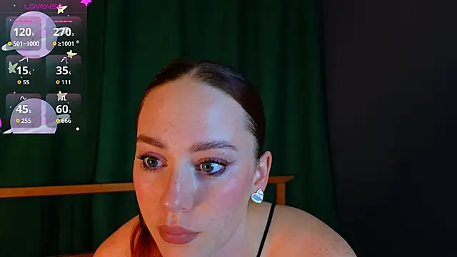 Snapshot of StacyWatts chatting on September 22, 2025, 9:43 pm StacyWatts online show from September 22, 2025, 9:43 pm