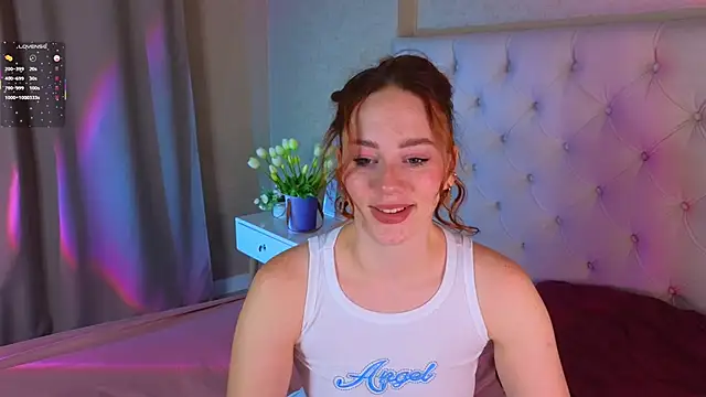 Snapshot of StacyWatts chatting on September 16, 2025, 8:21 pm StacyWatts online show from September 16, 2025, 8:21 pm