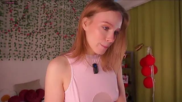 TaiteBayles online show from February 27, 2026, 1:39 am