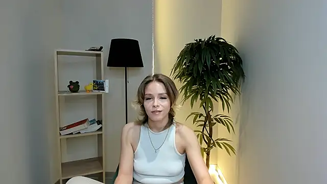 TaiteBayles online show from February 14, 2025, 8:21 am