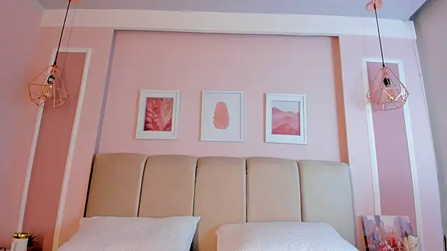 Annie rhoades online show from December 19, 2025, 1:02 pm