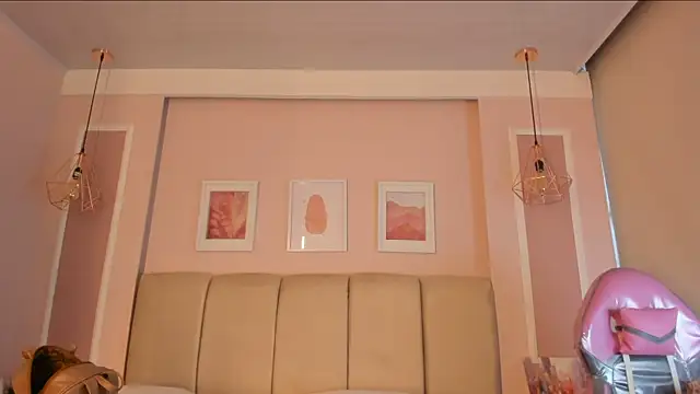 Annie rhoades online show from March 10, 2026, 1:04 pm