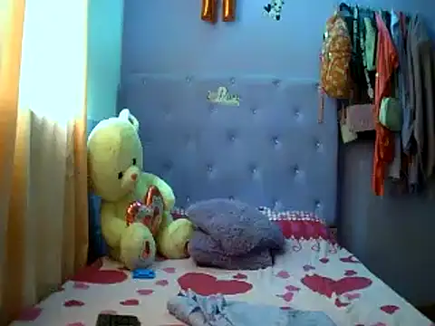 Guardianahot online show from March 21, 2025, 7:35 pm