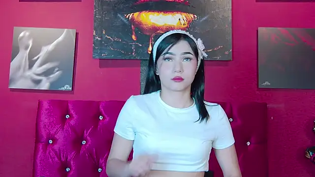 Snapshot of Arii_moon chatting on September 23, 2025, 7:43 pm Arii moon online show from September 23, 2025, 7:43 pm