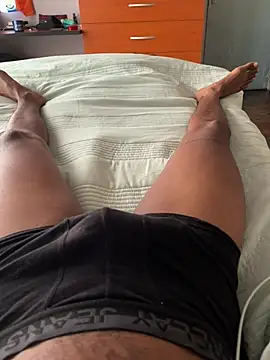 Snapshot of papibbc6989 chatting on February 22, 2025, 5:23 am papibbc6989 online show from February 22, 2025, 5:23 am