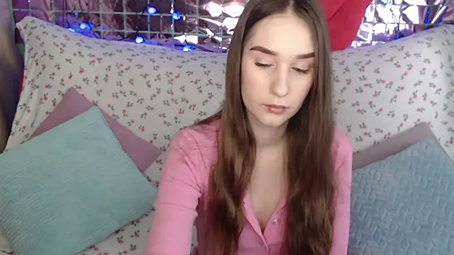 Snapshot of Margarettii chatting on March 23, 2025, 5:43 am Margarettii online show from March 23, 2025, 5:43 am