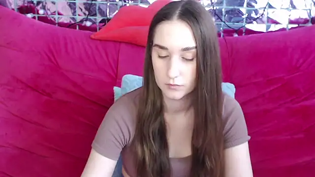 Snapshot of Margarettii chatting on February 23, 2025, 1:42 pm Margarettii online show from February 23, 2025, 1:42 pm