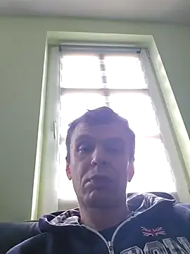 Snapshot of DecimalSupply8 chatting on October 12, 2025, 2:40 pm DecimalSupply8 online show from October 12, 2025, 2:40 pm