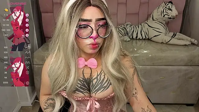 Snapshot of Anni_acker_b chatting on October 31, 2025, 1:30 pm Anni acker b online show from October 31, 2025, 1:30 pm