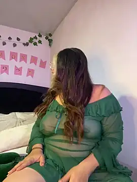  ivyginger online show from March 25, 2026, 4:45 am